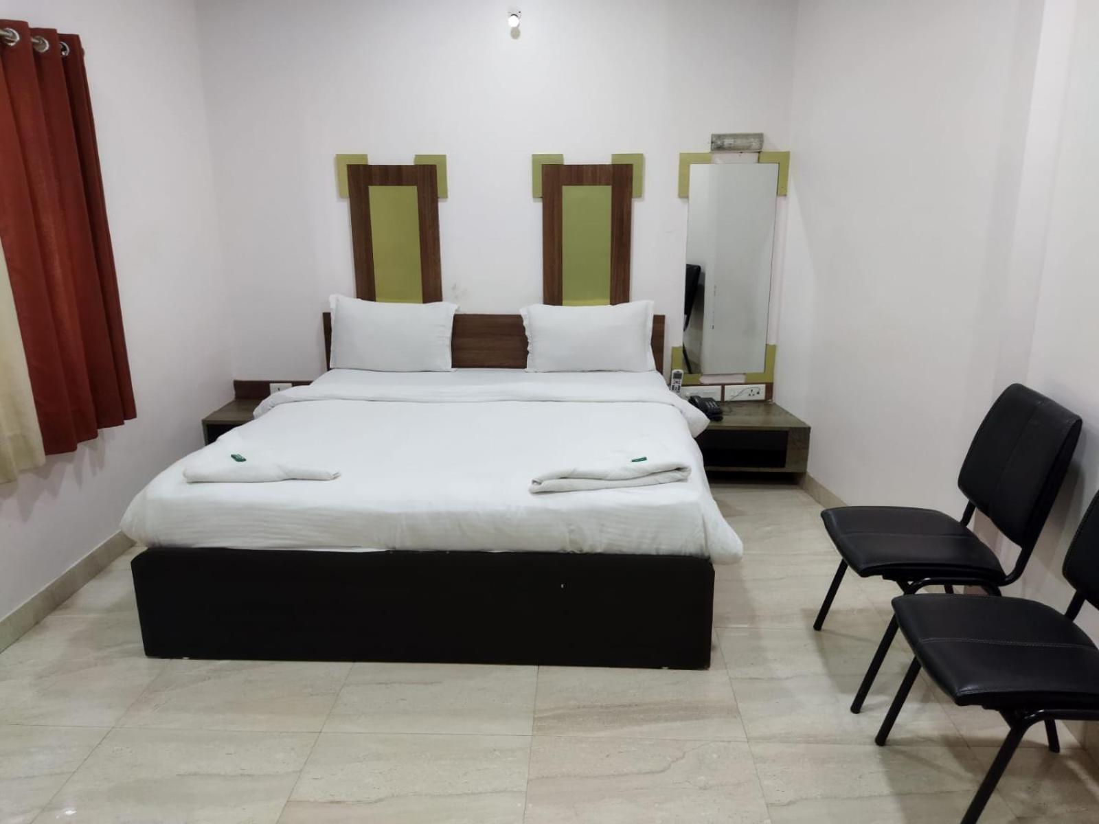 Hotel Laxmi Residency 罗纳瓦拉 外观 照片