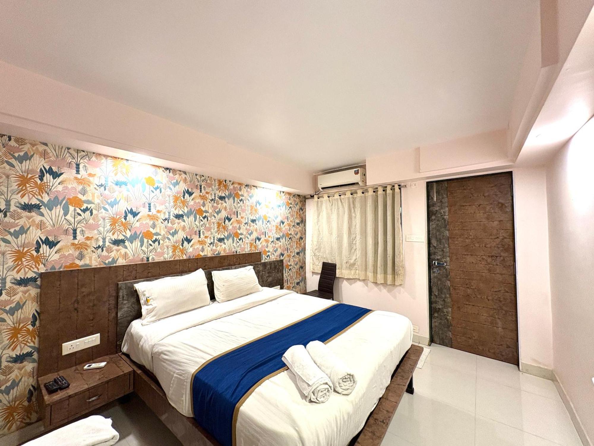Hotel Laxmi Residency 罗纳瓦拉 外观 照片